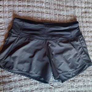 LULULEMON SHORTS!!!!